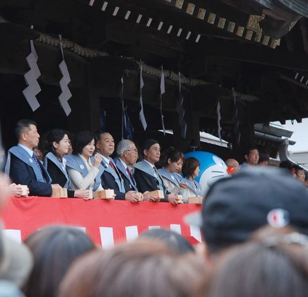 090203_nakakura_1.JPG