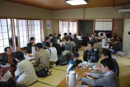 101205_lunch_2.JPG